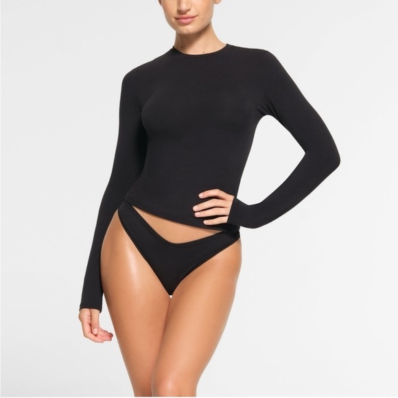 SKIMS COTTON JERSEY LONG SLEEVE T-SHIRT | Soot Black - S NWT NEW - Picture 1 of 6